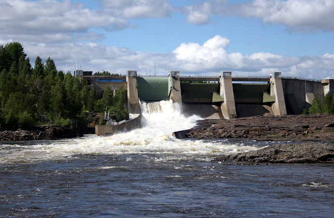 Inte rätt läge att äventyra svensk vattenkraft 